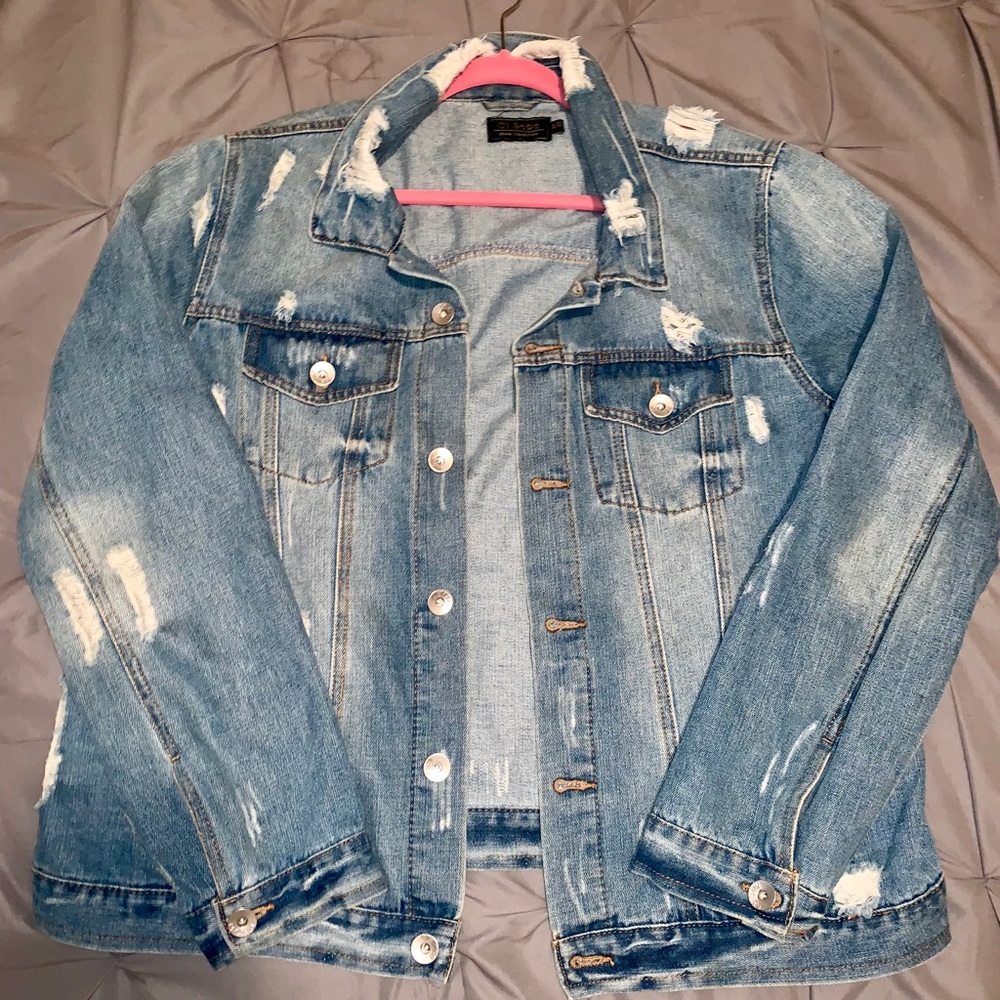 Brand New Women’s Jean Jacket